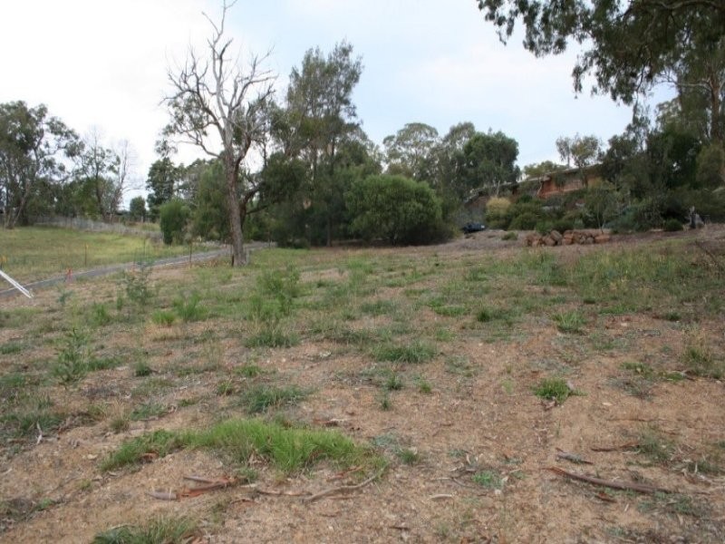 8 Provence Rise, Lysterfield VIC 3156