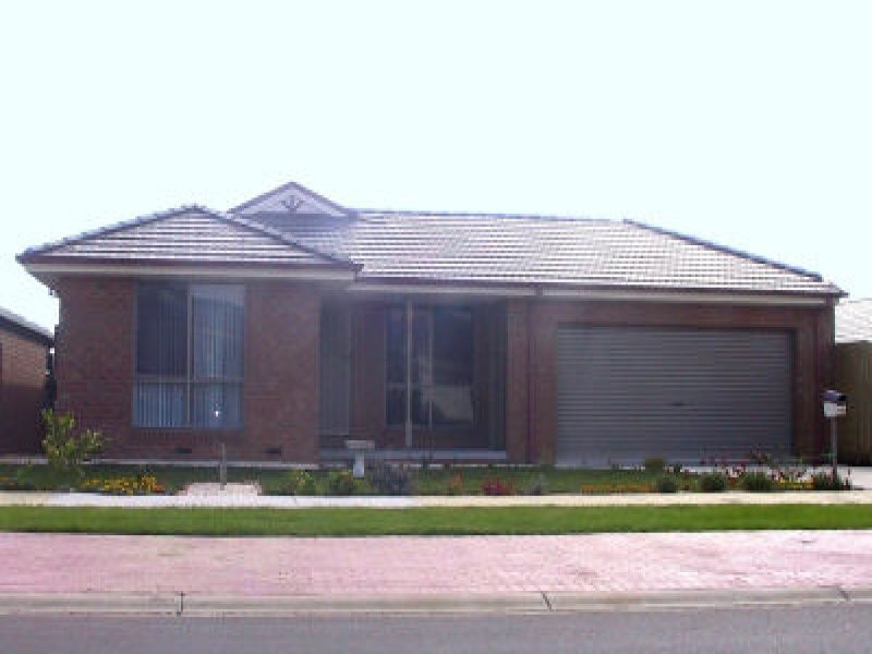 76 Gearon Avenue, Rowville VIC 3178