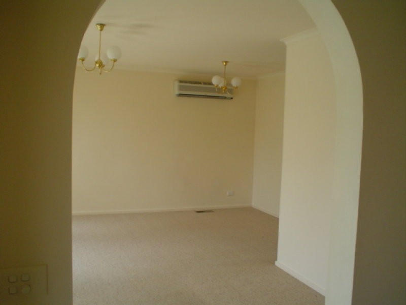 6 Centaur Crt, Bayswater VIC 3153