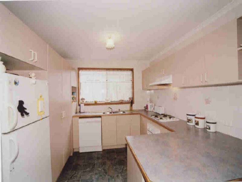11 Elaine Place, Rowville VIC 3178