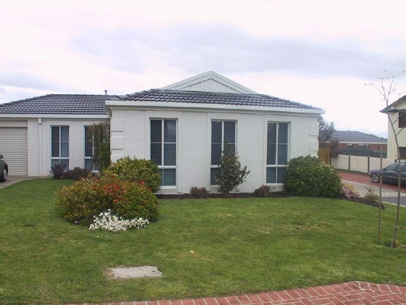 2 Aimee Place, Rowville VIC 3178