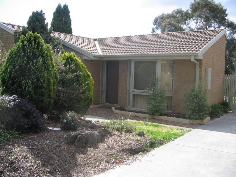 11 Cardinia Way, Rowville VIC 3178