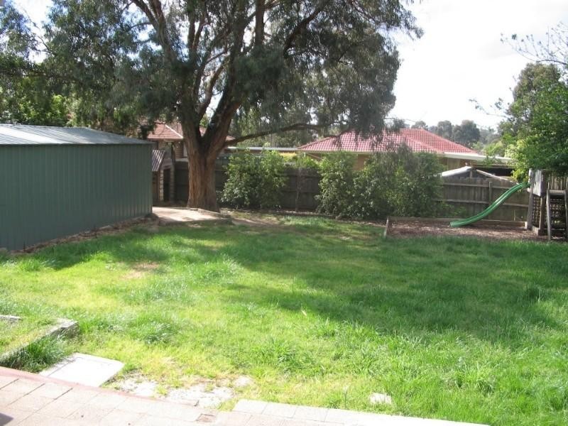 11 Cardinia Way, Rowville VIC 3178