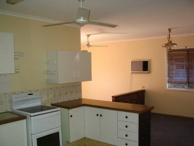 19 Perry Place, Biggera Waters QLD 4216