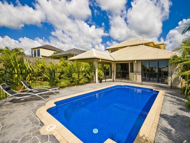 27 Mellum Circuit, Pacific Pines QLD 4211