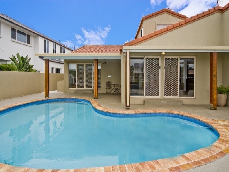 164 Sundance Way, Runaway Bay QLD 4216