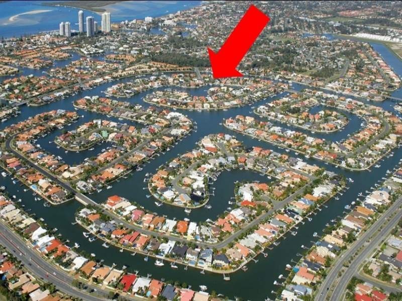 33 Sundance Way, Runaway Bay QLD 4216