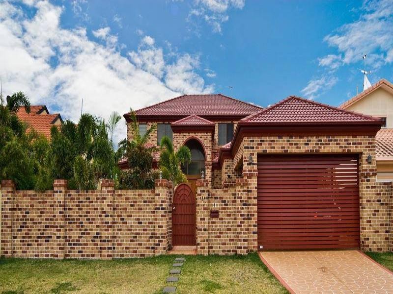 6 Smugglers Place, Runaway Bay QLD 4216
