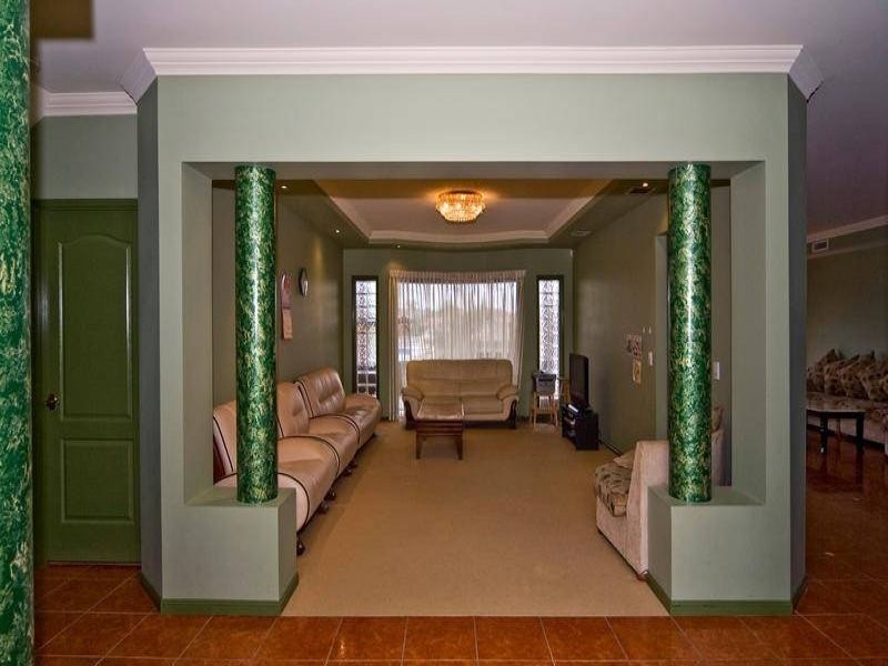 6 Smugglers Place, Runaway Bay QLD 4216