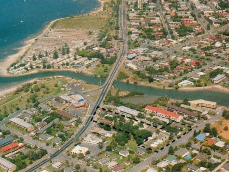 2-6 Frank Street, Labrador QLD 4215