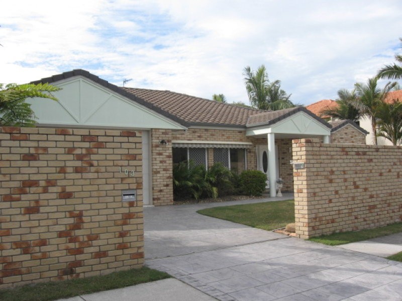 Runaway Bay QLD 4216