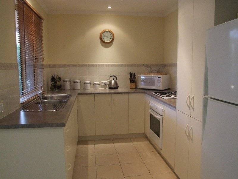 16 Claxton Way, Burton SA 5110