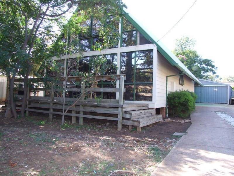 11 Bataan Road, Salisbury Heights SA 5109