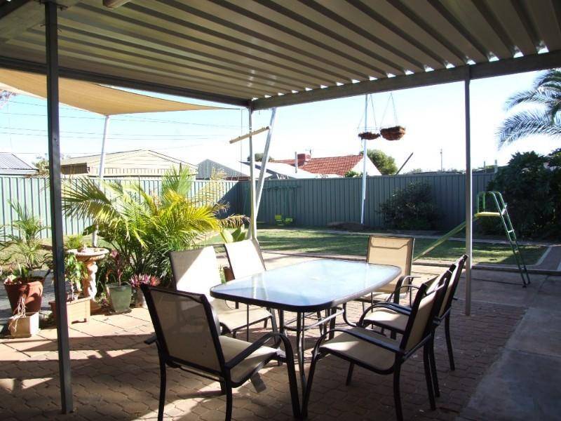 104 Wright Rd, Ingle Farm SA 5098