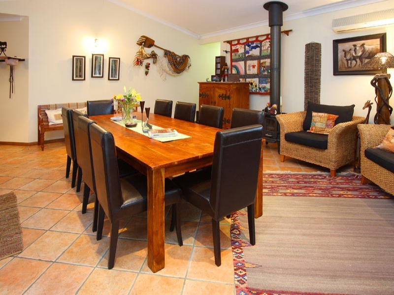 28 Victor Russell Drive, Samford QLD 4520