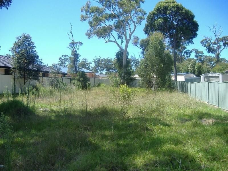 8 Turvey Crescent, St Georges Basin NSW 2540