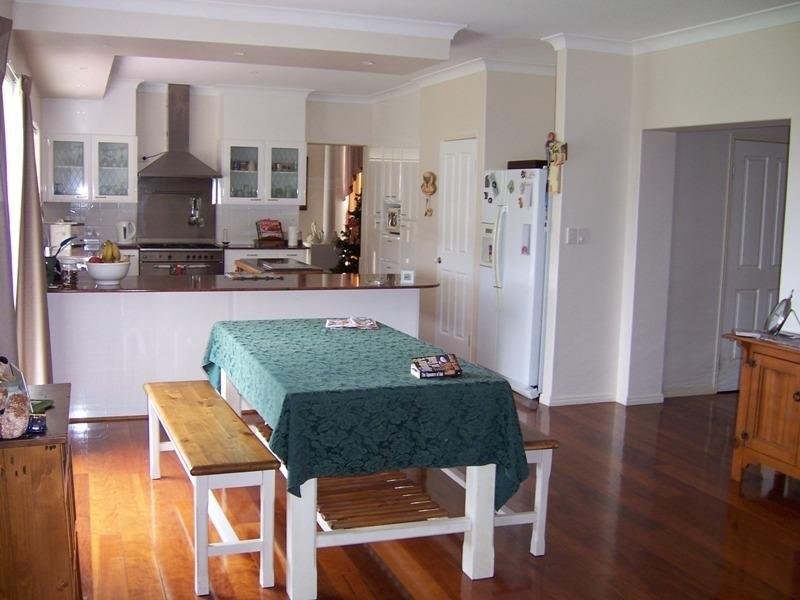 3 Ridgewood Road, Little Mountain QLD 4551