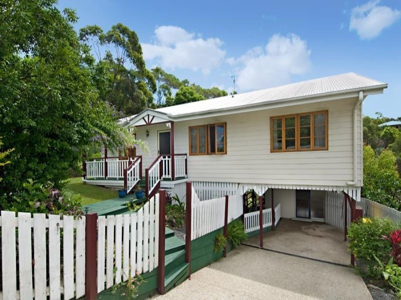 1 Stradbroke Drive, Little Mountain QLD 4551