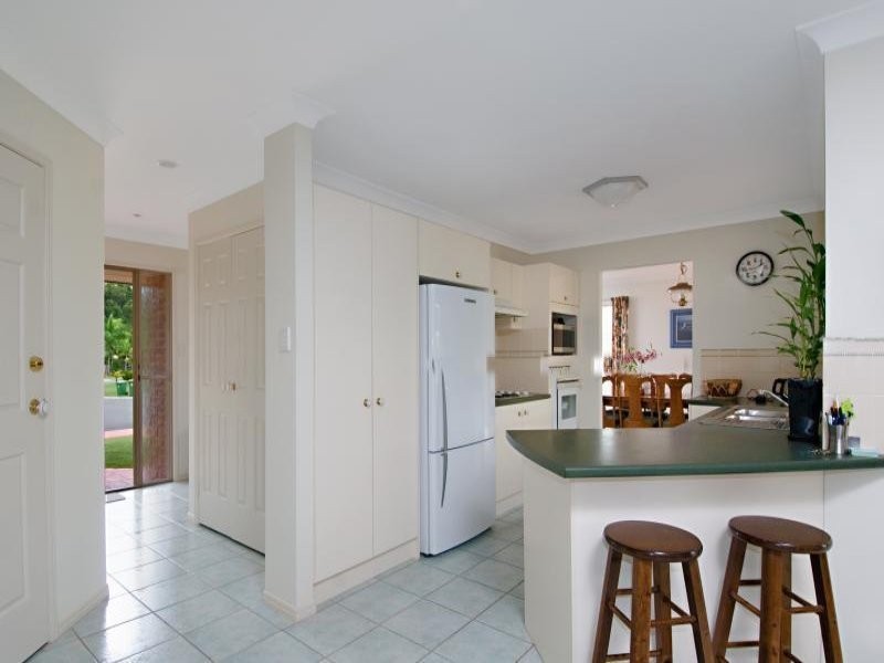 6 Rhodes Place, Aroona QLD 4551