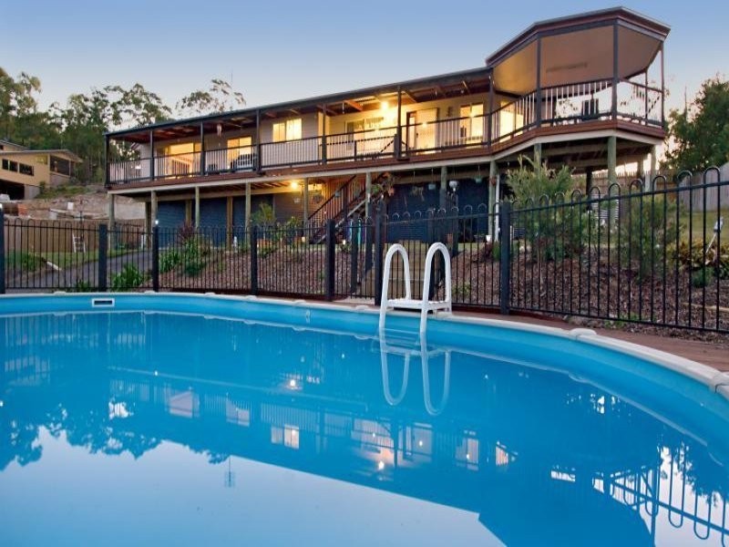 8 Gallery Place, Little Mountain QLD 4551