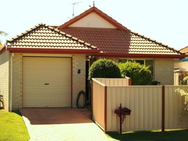 5 Villa Court, Currimundi QLD 4551