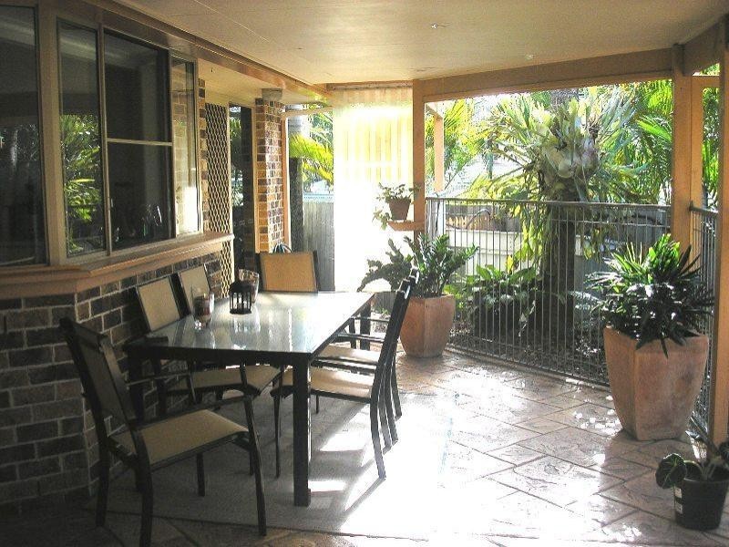 12 Stradbroke Drive, Little Mountain QLD 4551