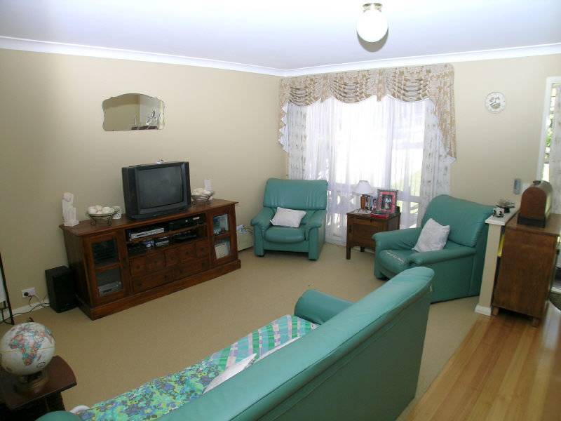 22 Broadwater Dr, Saratoga NSW 2251