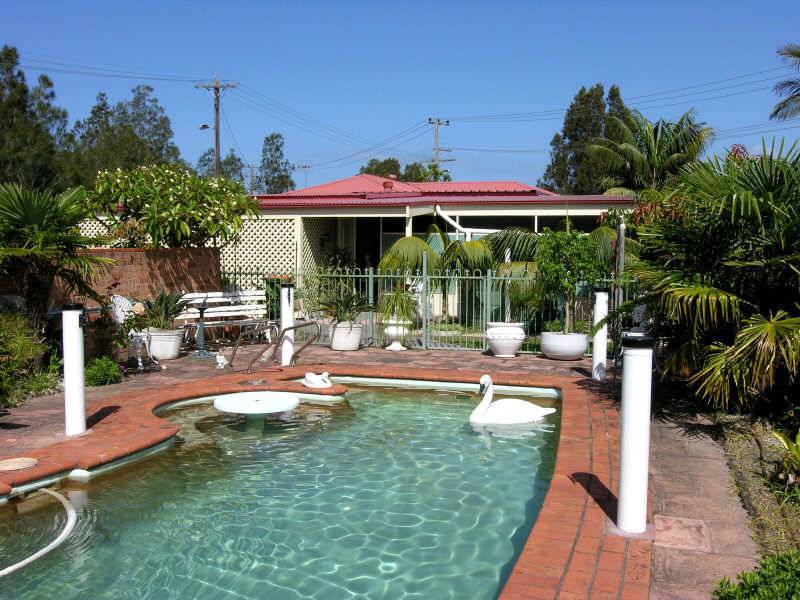 2 Magnolia Ave, Davistown NSW 2251