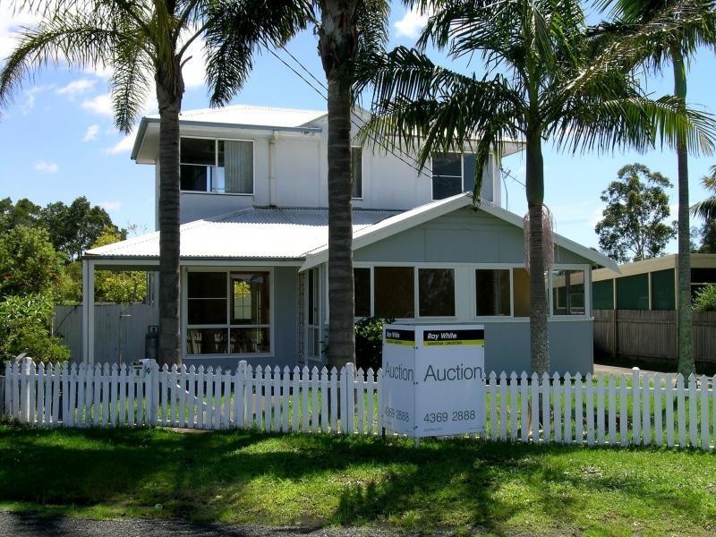 4 Illoura Reserve, Davistown NSW 2251