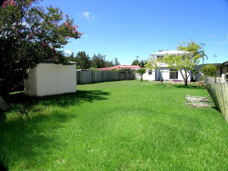 4 Illoura Reserve, Davistown NSW 2251