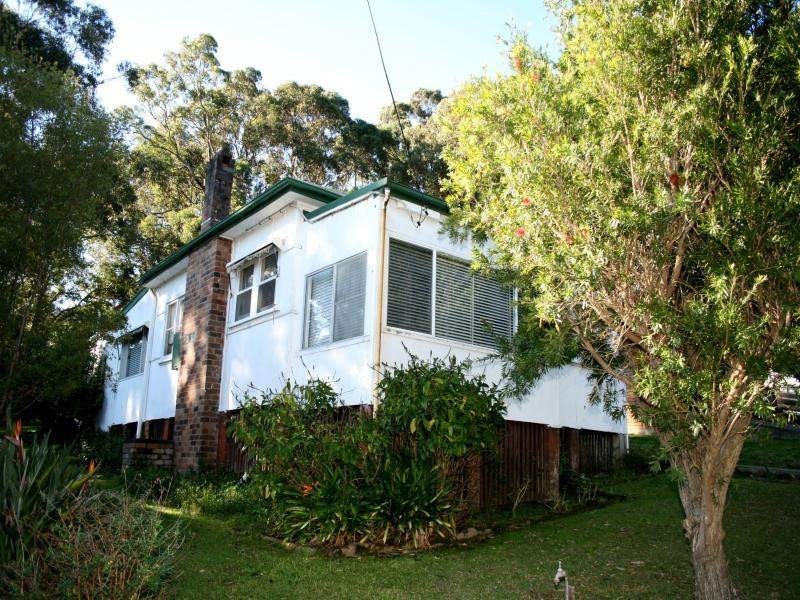 3 Broadwater Dr, Saratoga NSW 2251