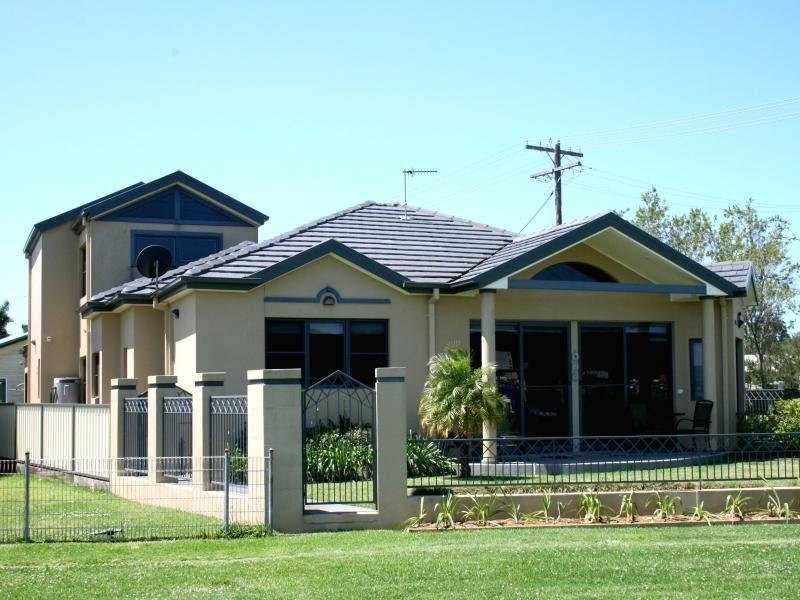 2 Davis Ave, Davistown NSW 2251