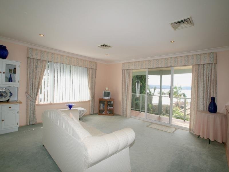 118 Steyne Rd, Saratoga NSW 2251