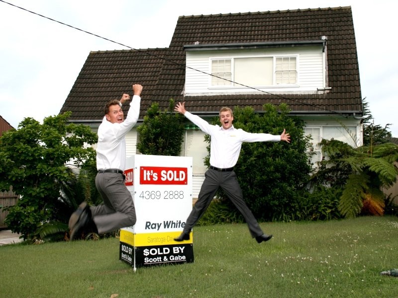 34 Mimosa Ave, Saratoga NSW 2251