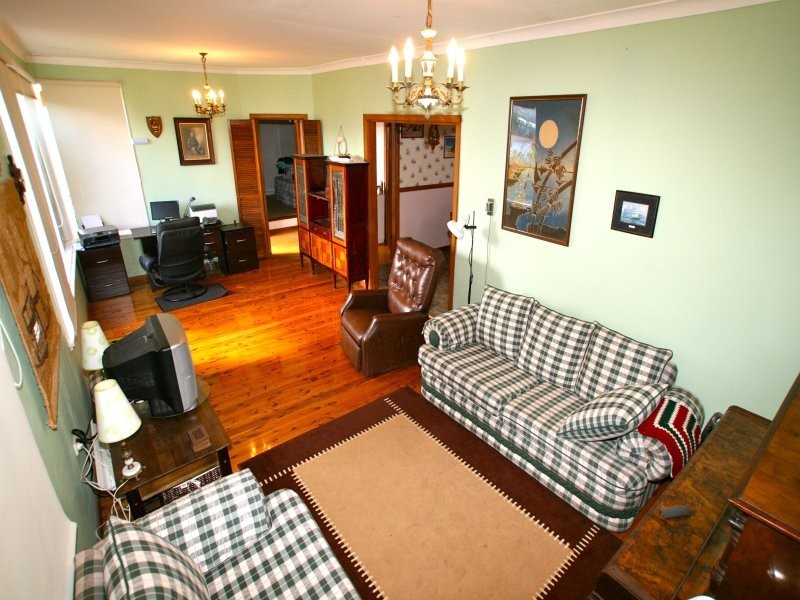 34 Mimosa Ave, Saratoga NSW 2251