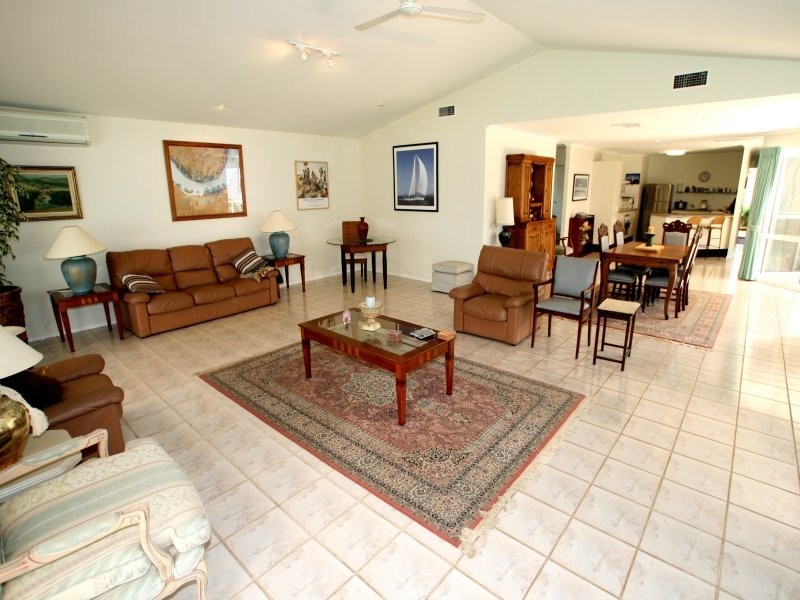 56 Kincumber Cres, Davistown NSW 2251