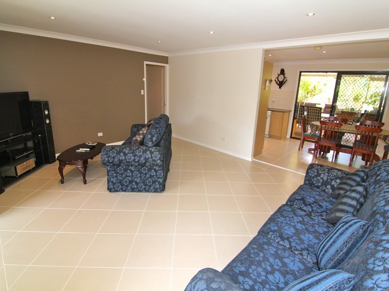 25 Malumba Ave, Saratoga NSW 2251