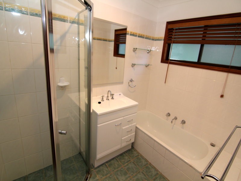 102a Henderson Rd, Saratoga NSW 2251