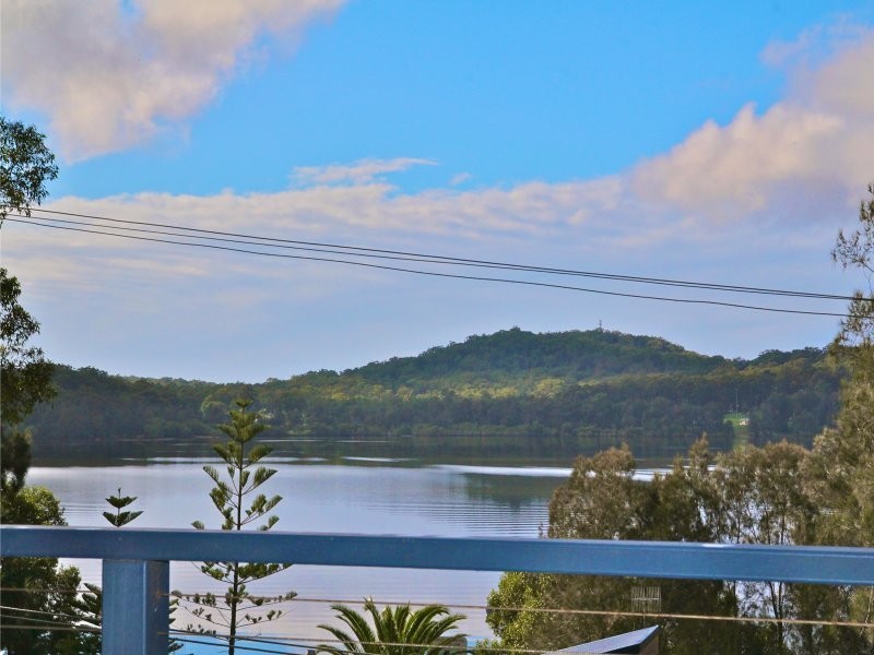 127 Broadwater Dr, Saratoga NSW 2251