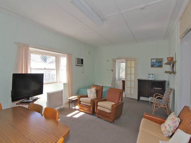 64 View Pde, Saratoga NSW 2251