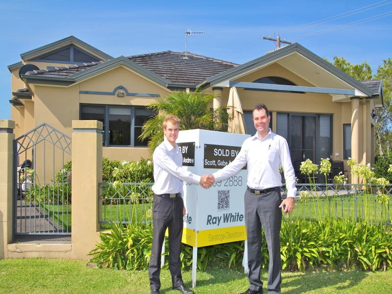 2 Davis Ave, Davistown NSW 2251