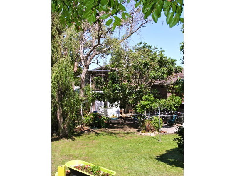 72 Henderson Rd, Saratoga NSW 2251