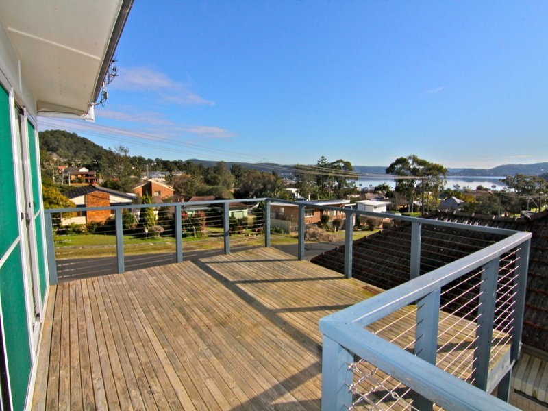 38 Mimosa Ave, Saratoga NSW 2251