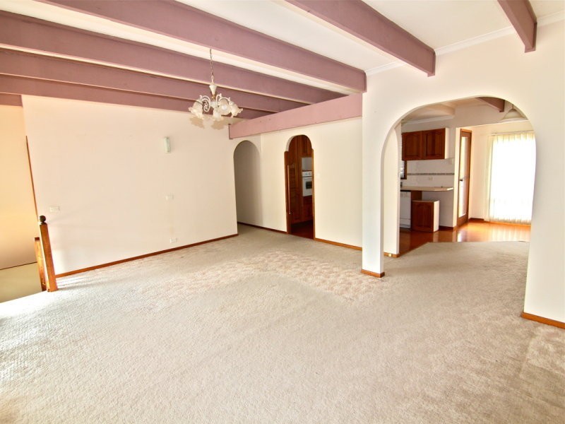 12 Wilkie-King Ave, Saratoga NSW 2251