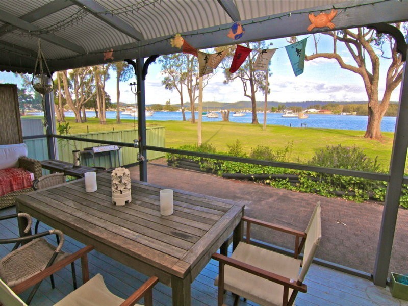 15 Paringa Ave, Davistown NSW 2251