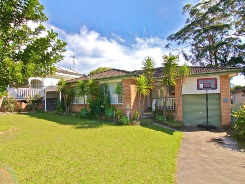 49 Patrick Cr, Saratoga NSW 2251