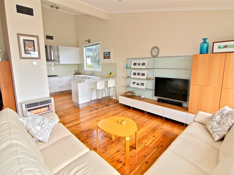 22 David St, Green Point NSW 2251