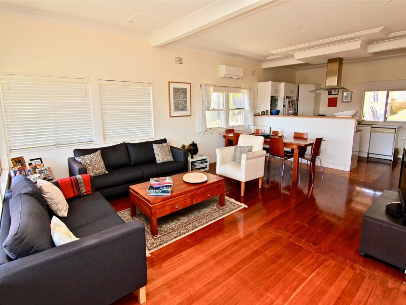 10 The Corso, Saratoga NSW 2251