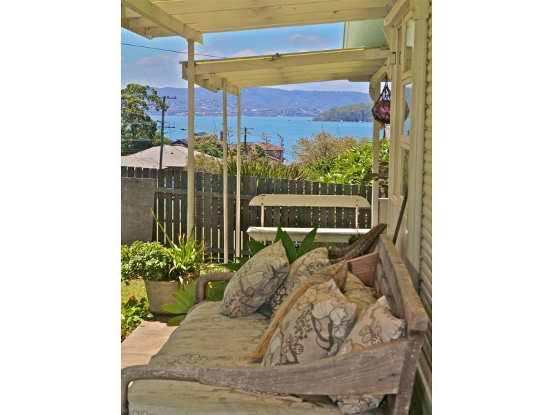 7 Brooklyn Rd, Saratoga NSW 2251