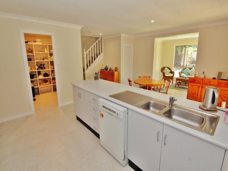 13 Algona Ave, Kincumber NSW 2251